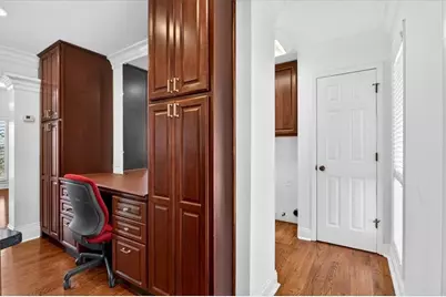 2060 Kinridge Road, Marietta, GA 30062 - Photo 18