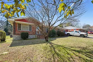 421 Springside Dr, Forest Park, GA 30297 - Photo 2