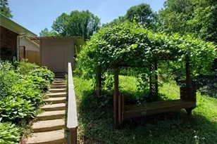 108 Woodland St, Buford, GA 30518 - Photo 2