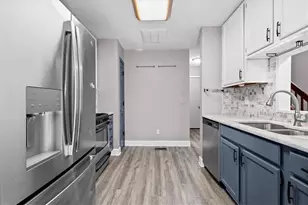 873 Edgewater Cir, Marietta, GA 30062 - Photo 18
