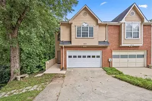 873 Edgewater Cir, Marietta, GA 30062 - Photo 2