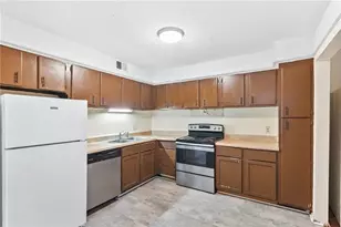 124 Camelot Dr, Atlanta, GA 30349 - Photo 8