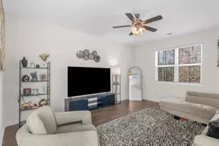 160 Grafton St, Hampton, GA 30228 - Photo 2