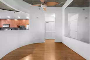 250 Pharr Rd NE, Atlanta, GA 30305 - Photo 10