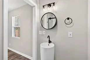 250 Lawrence St, Adairsville, GA 30103 - Photo 8