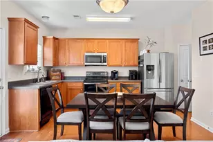 124 Wiley Parc Cir, Woodstock, GA 30188 - Photo 6