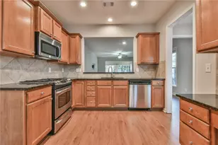 6319 Rockpoint Ln, Hoschton, GA 30548 - Photo 8