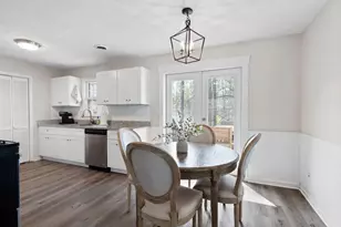 3951 Garden Cir, Acworth, GA 30101 - Photo 8