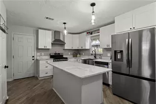 1753 Bridgestone Ct, Marietta, GA 30066 - Photo 6