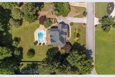 311 Hidden Lakes Drive, Carrollton, GA 30116 - Photo 6