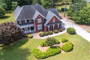 311 Hidden Lakes Dr, Carrollton, GA 30116 - Photo 4