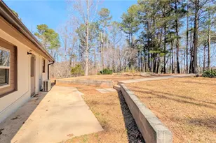 3446 Monroe Cir, Gainesville, GA 30506 - Photo 6