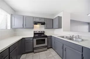 3273 Tennington Pl, Lawrenceville, GA 30044 - Photo 4