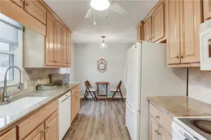 910 Timber Lake Dr, Cumming, GA 30041 - Photo 12