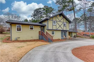 910 Timber Lake Dr, Cumming, GA 30041 - Photo 4