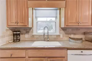 910 Timber Lake Dr, Cumming, GA 30041 - Photo 14