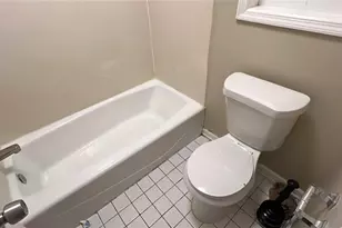 209 Nacoochee Dr, Woodstock, GA 30188 - Photo 4