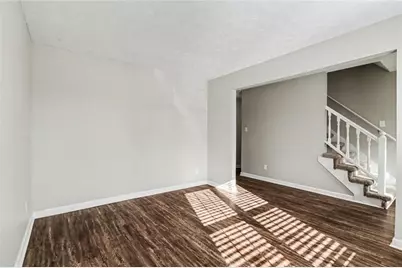 634 Windchase Place, Lithonia, GA 30058 - Photo 4
