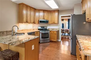 6411 Vicksburg Ct NW, Acworth, GA 30101 - Photo 8