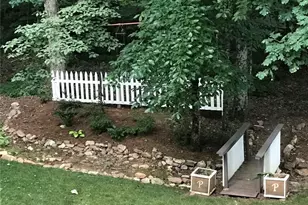 6411 Vicksburg Ct NW, Acworth, GA 30101 - Photo 12