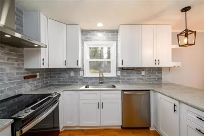 1443 Lakeshore Circle, Gainesville, GA 30501 - Photo 10