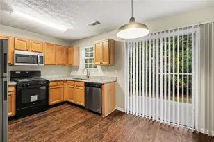 396 Clearsprings Dr, Lawrenceville, GA 30046 - Photo 4