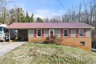 219 Shallowford Dr, Gainesville, GA 30504 - Photo 1