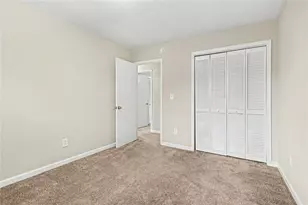 2221 Davis Oaks Ct, Stone Mountain, GA 30087 - Photo 16