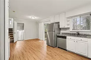 795 Middlebrook Dr, Jonesboro, GA 30236 - Photo 10