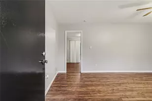 795 Middlebrook Dr, Jonesboro, GA 30236 - Photo 6