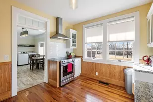 19 4th St, Gainesville, GA 30504 - Photo 8