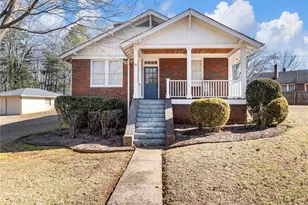 19 4th St, Gainesville, GA 30504 - Photo 2