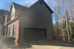 210 Woodcliff Ct, Fairburn, GA 30213 - Photo 2