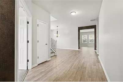 6858 Pierless Avenue, Sugar Hill, GA 30518 - Photo 10