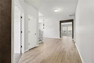 6858 Pierless Ave, Sugar Hill, GA 30518 - Photo 10