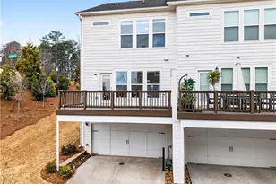611 Hanlon Way, Alpharetta, GA 30009 - Photo 2