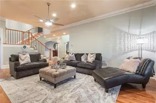 820 Wesley Oak Rd, Sandy Springs, GA 30328 - Photo 10