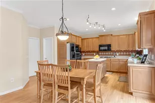 9010 Creek Hollow Ct, Gainesville, GA 30506 - Photo 12