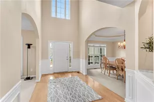 9010 Creek Hollow Ct, Gainesville, GA 30506 - Photo 4