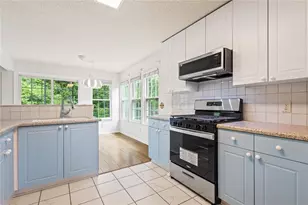 5962 Rosie Ln SE, Mableton, GA 30126 - Photo 12