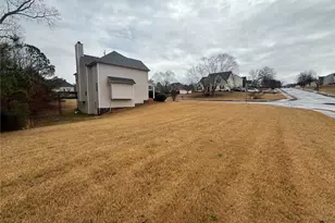 526 Canady Ct, Hampton, GA 30228 - Photo 2