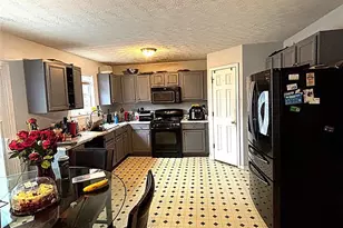 526 Canady Ct, Hampton, GA 30228 - Photo 6