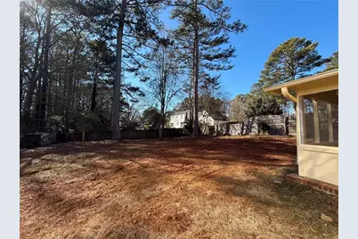 1675 Lake Lucerne Road SW, Lilburn, GA 30047 - Photo 4