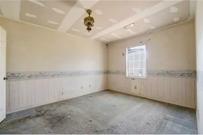 1044 Autumn Crest Court, Stone Mountain, GA 30083 - Photo 16