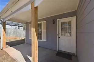 1044 Autumn Crest Ct, Stone Mountain, GA 30083 - Photo 2