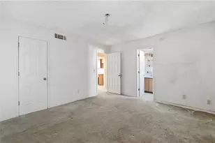 1044 Autumn Crest Ct, Stone Mountain, GA 30083 - Photo 10