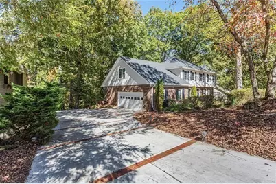 1820 Branch Valley Drive, Roswell, GA 30076 - Photo 10