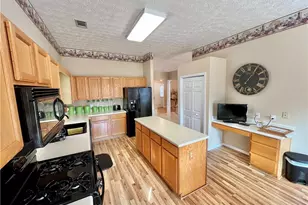 19 Meadow Crest Ct, Powder Springs, GA 30127 - Photo 6