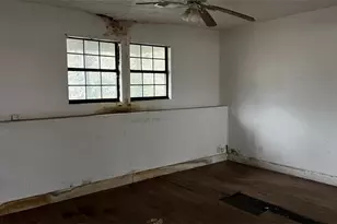 3291 Wintercreeper Dr, Lithonia, GA 30038 - Photo 16