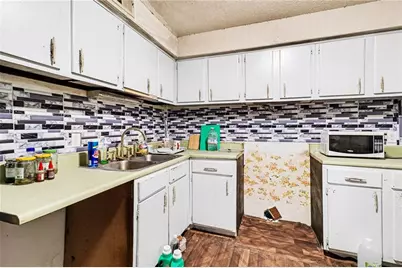 120 Camelot Drive, Atlanta, GA 30349 - Photo 8